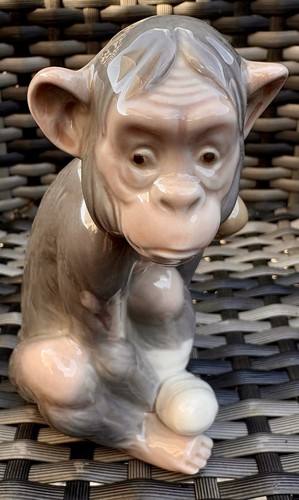 Lladro 5018 painful monkey - lladro,