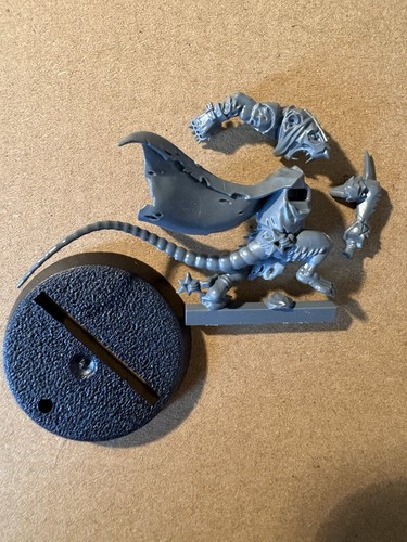 Blood bowl skaven team the - bowl,