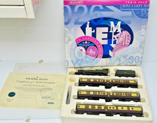 Hornby R2372M Limited edition of 1500 train pack The Royal Duchy OO Gauge