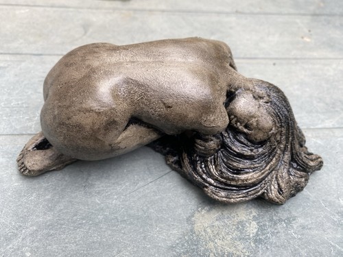 Sleeping lady antique stone - sleeping,