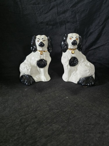 Very rare black white beswick - rare, black/white