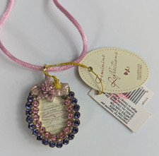 Feminine Reflections Carlton