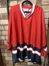 Ice hockey training jersey