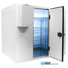 Cold room walk - cold, freezer