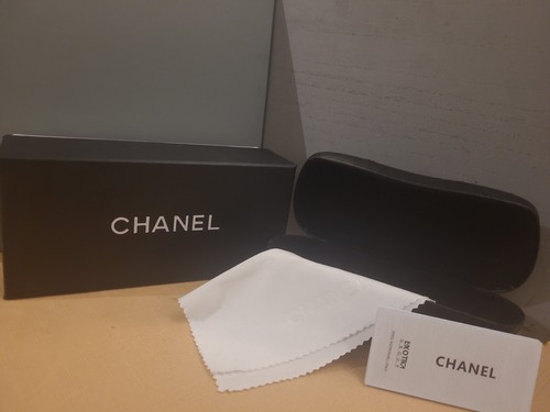 Chanel sunglasses case - ,
