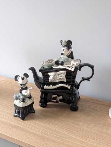 Mickey and minnie - mickey, disney
