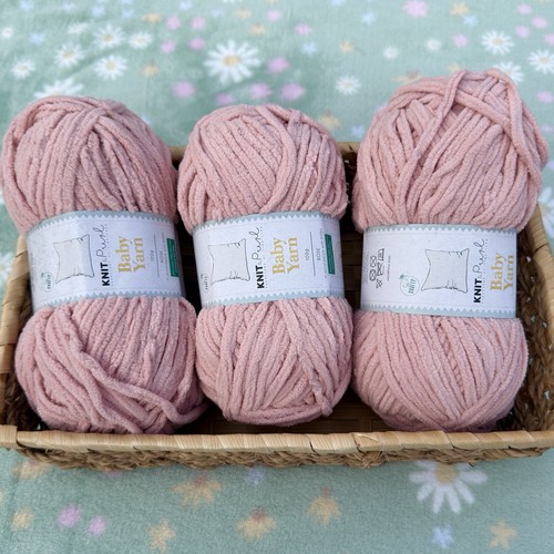 Aldi crafty baby yarn - so,