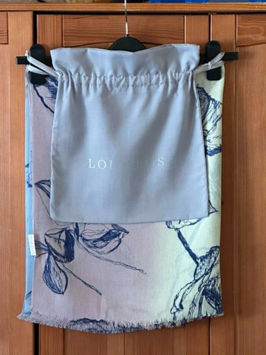 Brand new lola rose - new, me