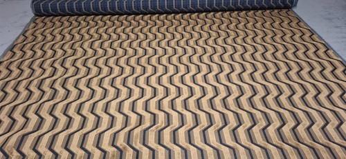 Cut velvet black and gold - cut,