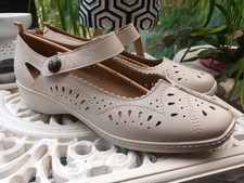 BNWOT HOTTER CHILE WIDE FIT