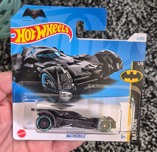 Hot wheels batmobile batman - wheels,