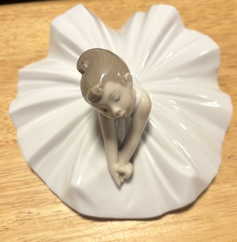 Vintage nao lladro - by,