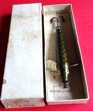 A VINTAGE LARGE 3" (BODY