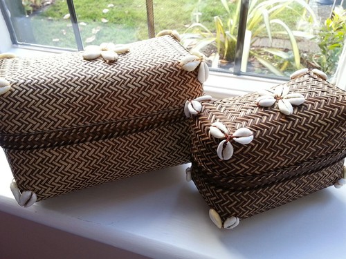 Pair small nesting woven - nesting,