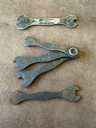 Vintage i940 1943 1944 b - i940,1943,1944, b.a