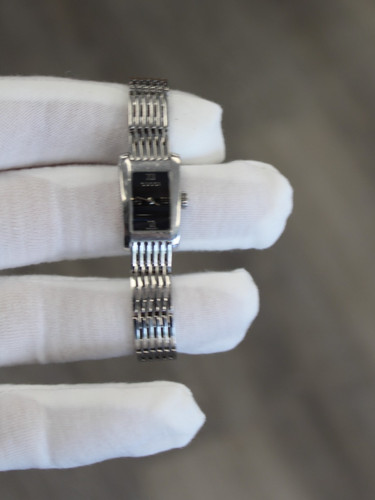 Gucci quartz womens watch - womens,