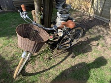 Ashwell Pendlton Womens Bike With Basket And Stand To Hold Bike Barely Uaed