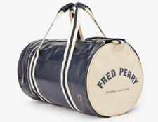BNWT GENUINE FRED PERRY CLASSIC BARREL BAG, NAVY/ ECRU, L7220/635, ONE-SIZE