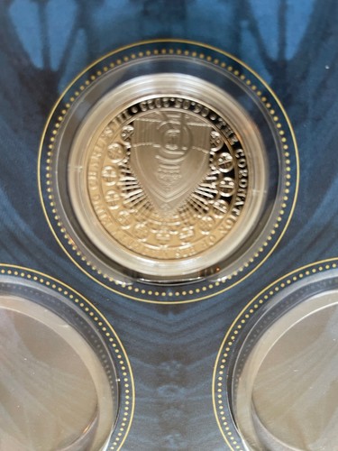 Crown king charles 3rd - 1/2,