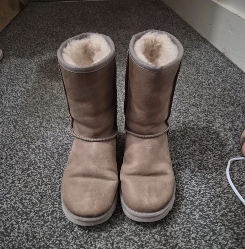 Ugg boots - ugg,