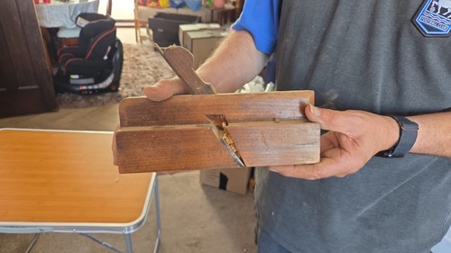 Old molding hand - old,