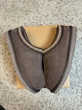  UGG Australia brown slippers