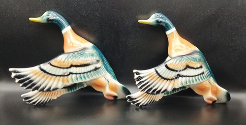 Two vtg flying - vtg., duck