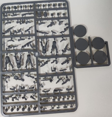 Crew sprue bases - crew,