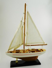 Model Sailing Yacht | Americas