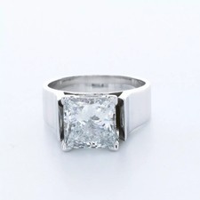 Solitaire Engagement Ring 18K Gold 3.10 Carat Princess Lab-Grown Diamond H VS1