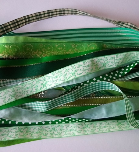 Green ribbon bundle 15 - green,