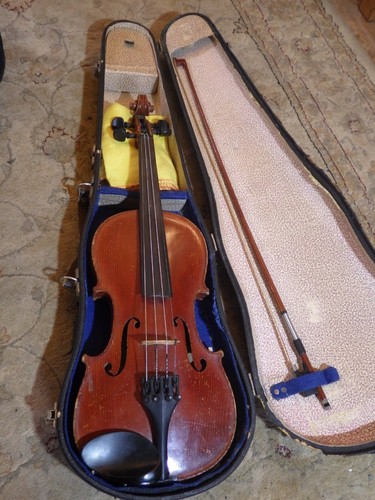 Maidstone violin with bow - with,