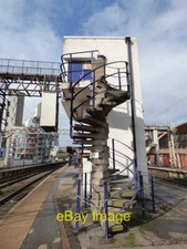 Photo 6x4 Oxford Road station