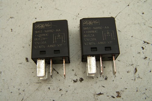 Volvo v50 pair relays - pair, of