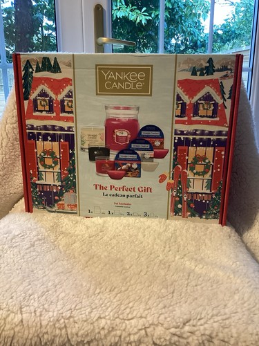 Yankee candle christmas gift - candle,