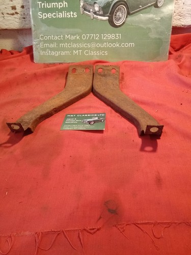 Triumph tr4 outrigger brackets - tr4,