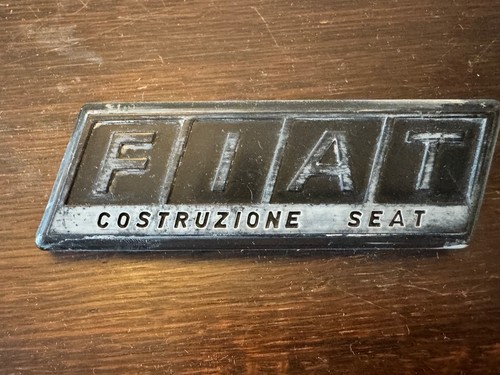 Fiat seat car - car, badge