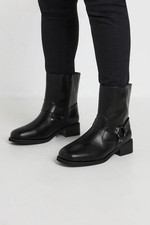 Yours Curve Women's Square Toe
