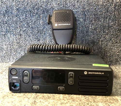 Motorola cm200d vhf - vhf, 136-174