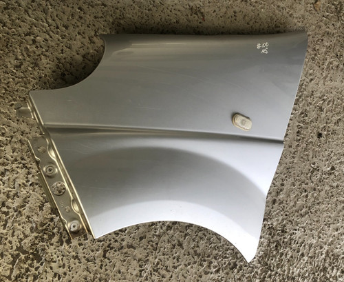 Renault trafic ll29 front wing - renault,