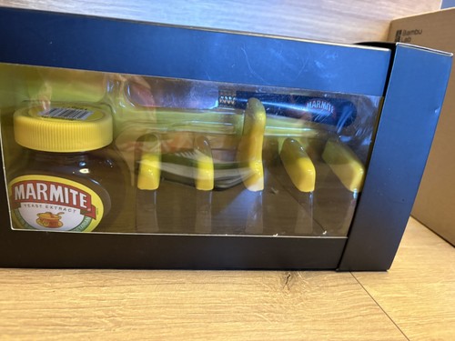 Marmite ceramic toast - marmite, set