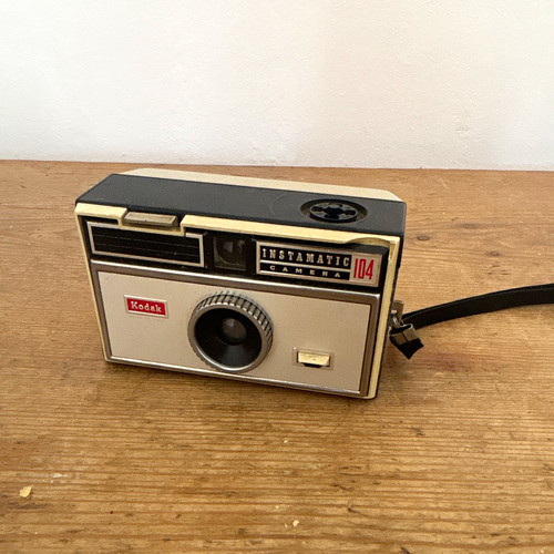 Kodak instamatic 104 - 104, compact