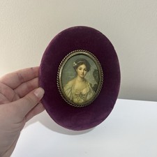 Small vintage portrait picture - small,