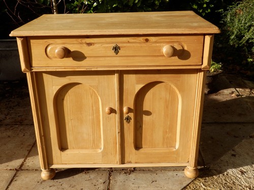 Victorian pine dresser base