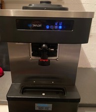 Taylor C152 Soft serve Ice Cream Machine, Counter Top