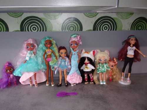 Big bundle assorted dolls - bundle,