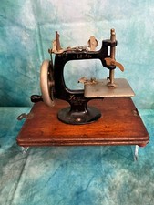 Vintage Lead Chain Stitch