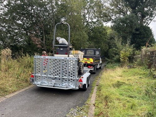 Digger dumper trailer - digger, tractor
