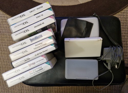 Nintendo lite white - nintendo,