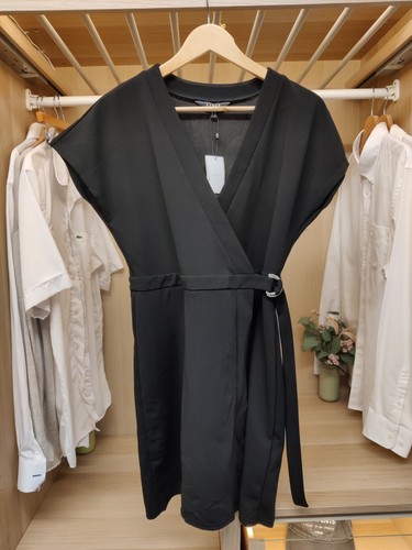 Bnwt lipsy london dress - london, size